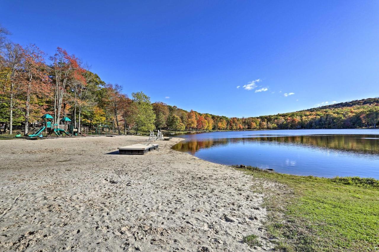Bear Den Rustic Pocono Lake Home With Game Room! Exterior foto