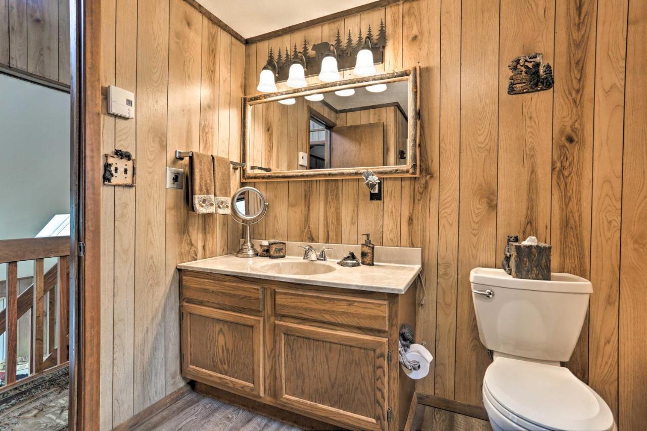 Bear Den Rustic Pocono Lake Home With Game Room! Exterior foto