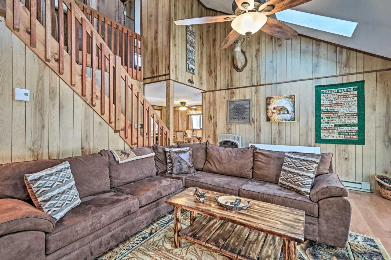 Bear Den Rustic Pocono Lake Home With Game Room! Exterior foto